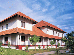 Ayurvedagram-kuroor-mana-300x225