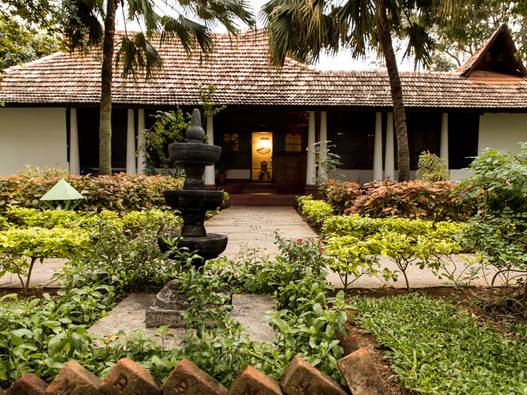 Ayurvedagram-pulinkunnumana-300x225